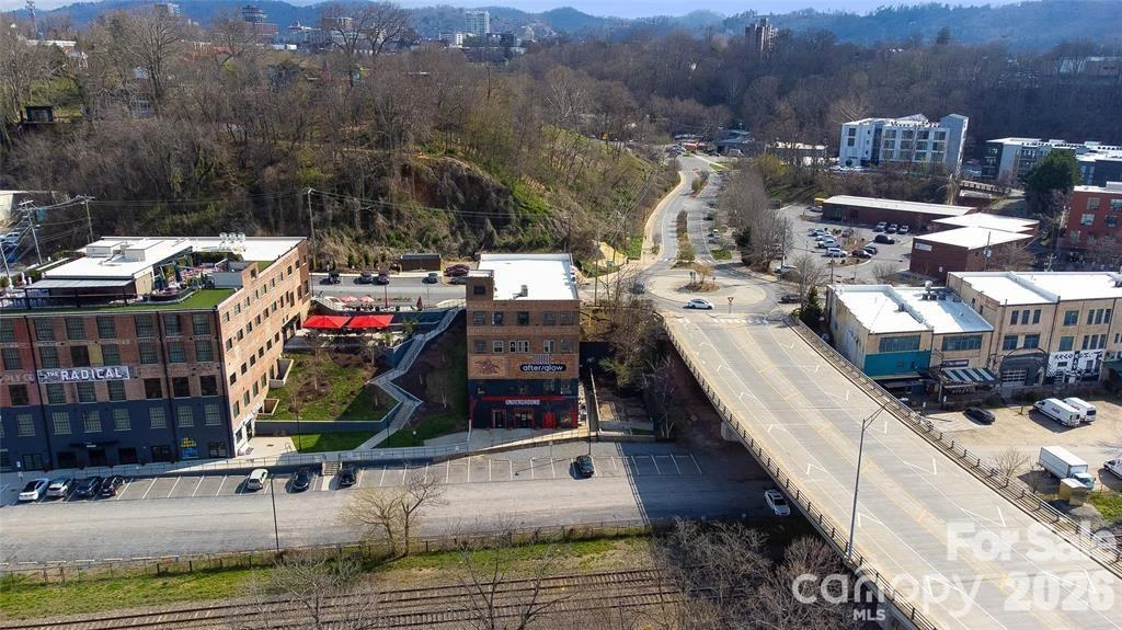 109 Roberts Street - Photo 3
