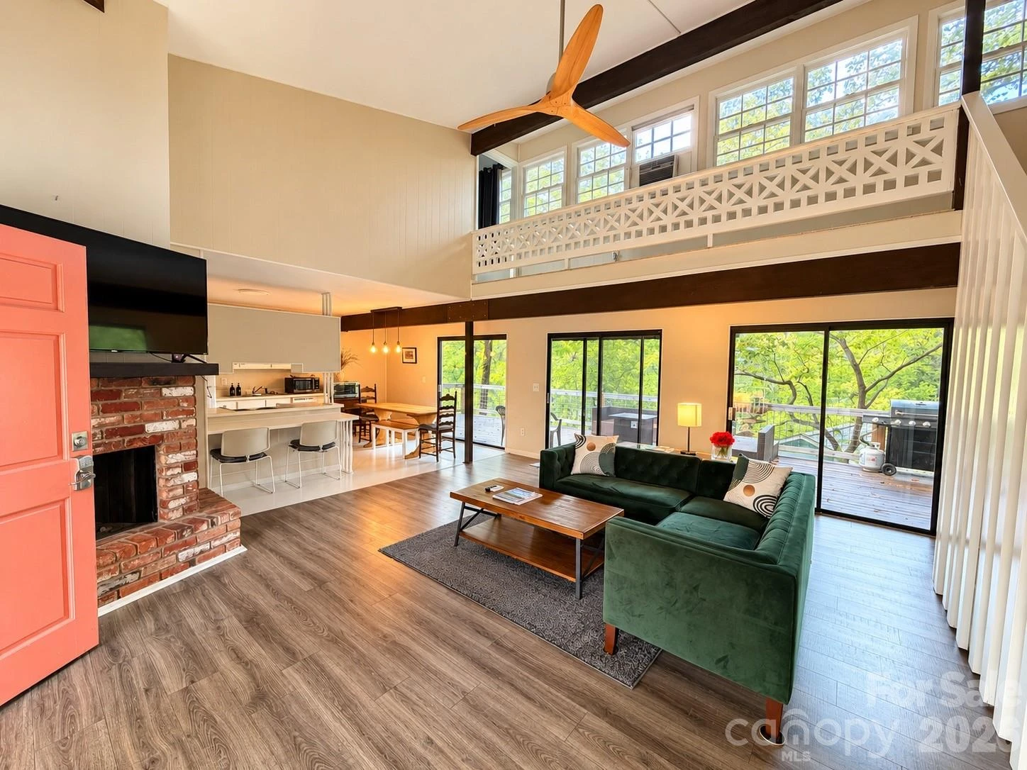 486 Oxford Road - Photo 2