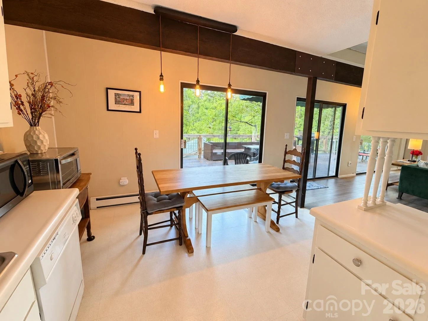 486 Oxford Road - Photo 6