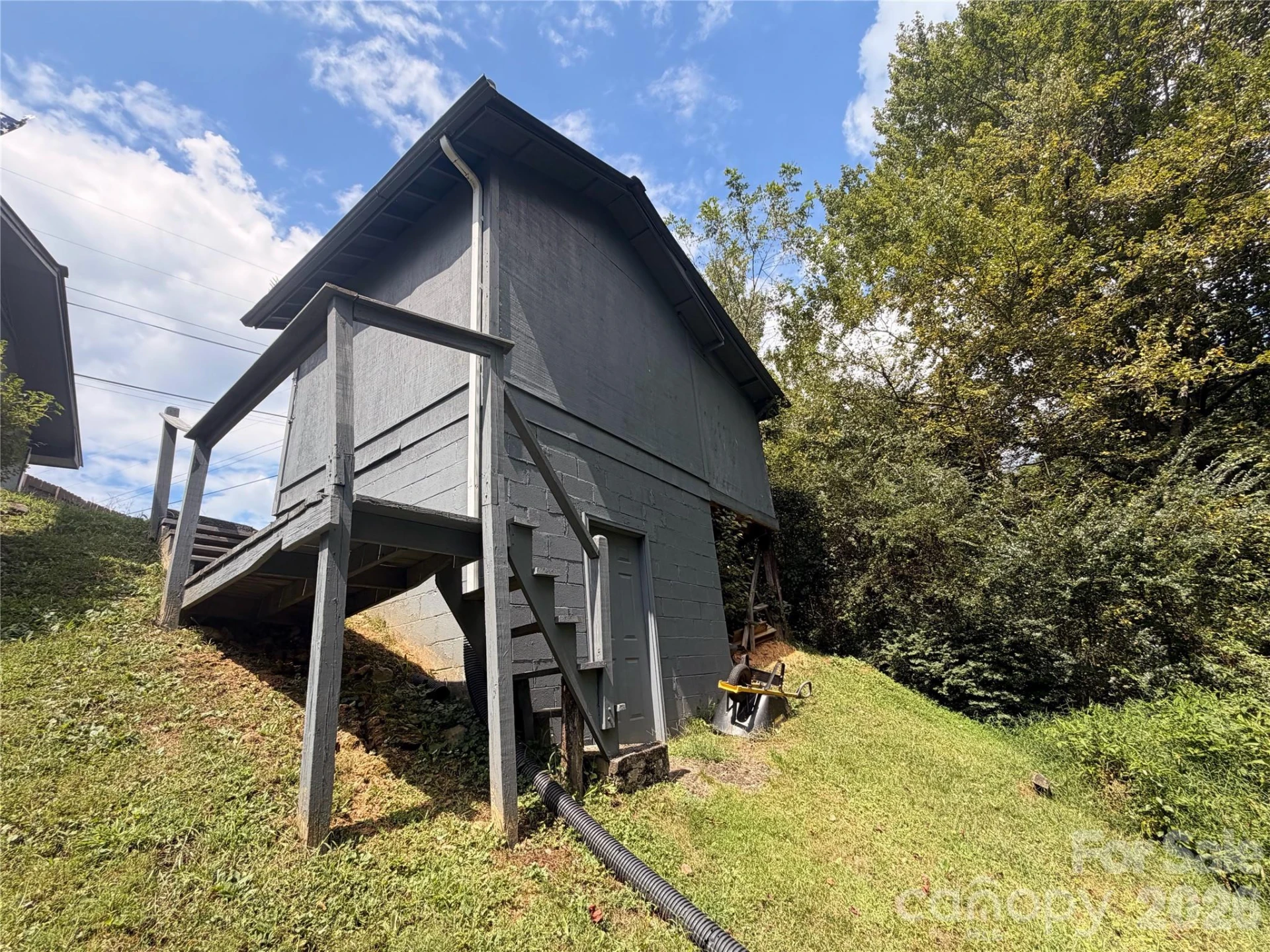 139 N Ridge Drive - Photo 4