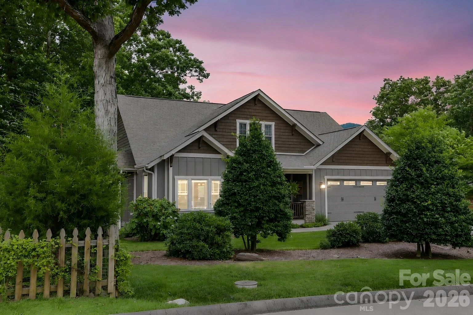 202 Midland Avenue - Photo 2