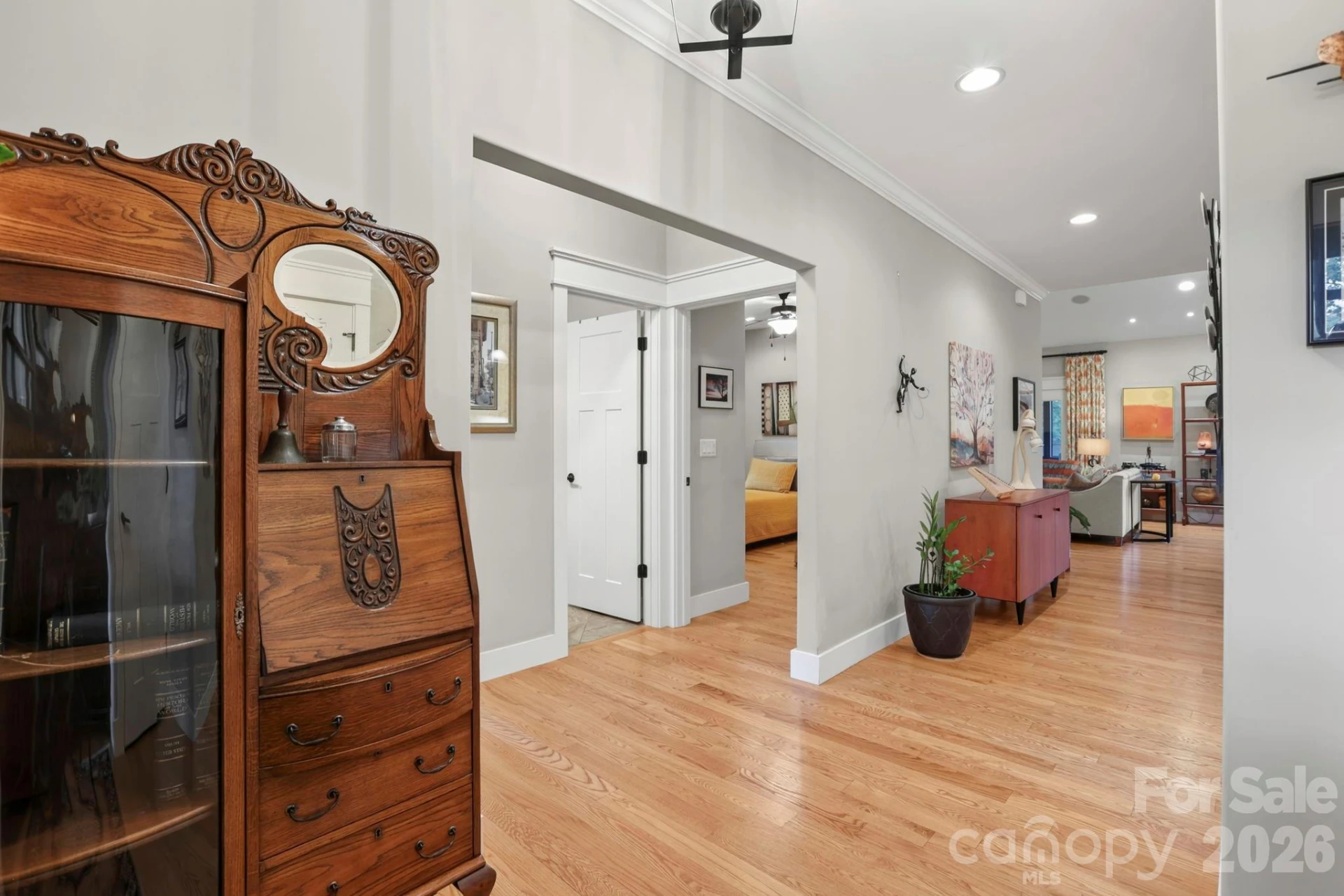 202 Midland Avenue - Photo 4