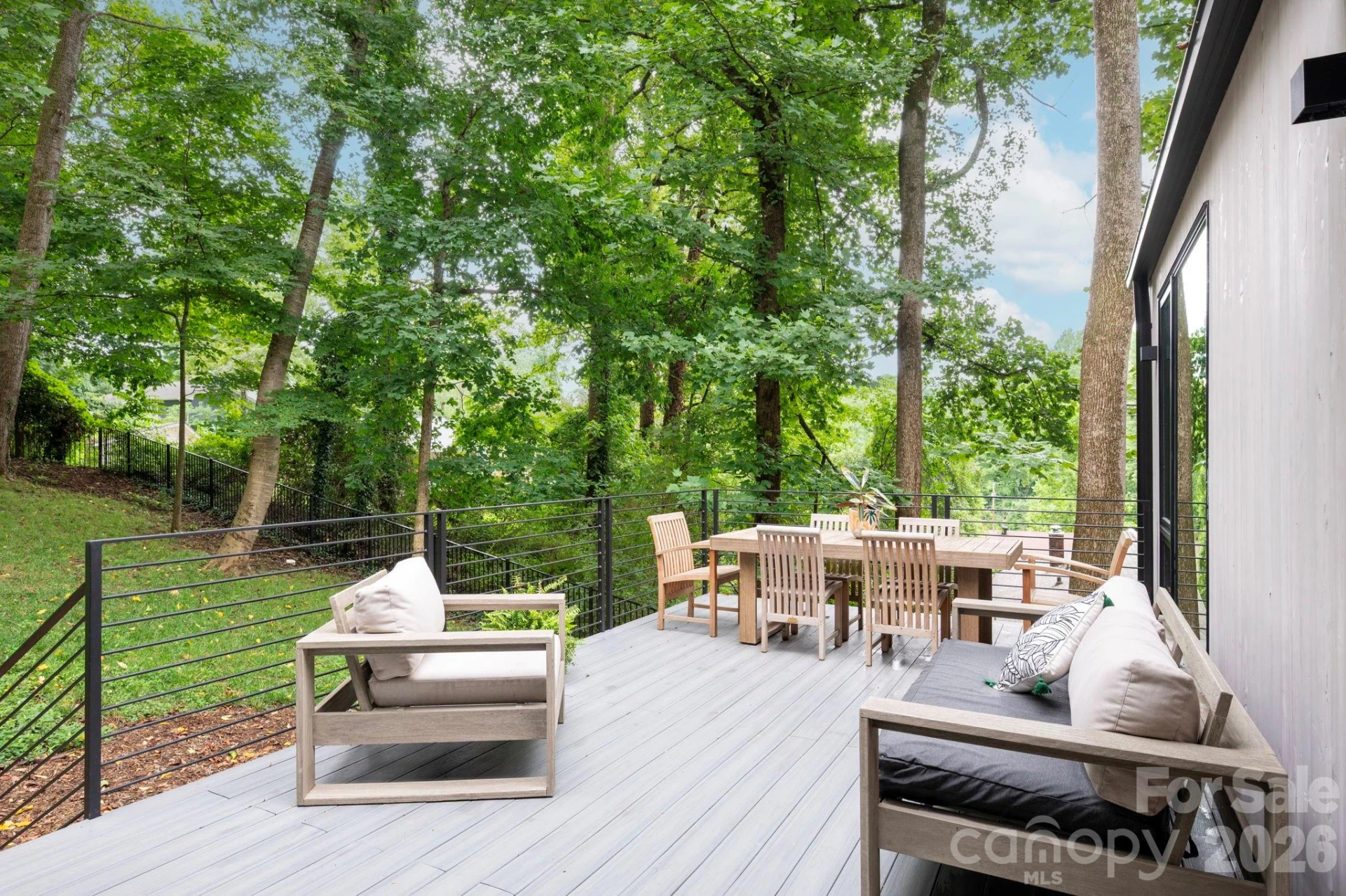 190 Rumbough Place - Photo 4