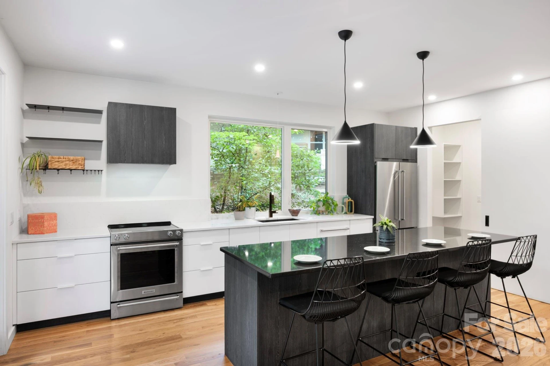 190 Rumbough Place - Photo 11