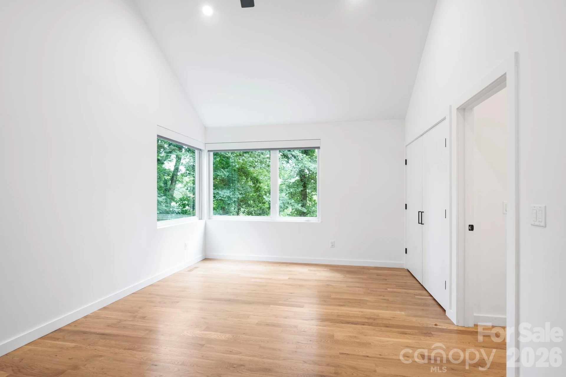 190 Rumbough Place - Photo 27