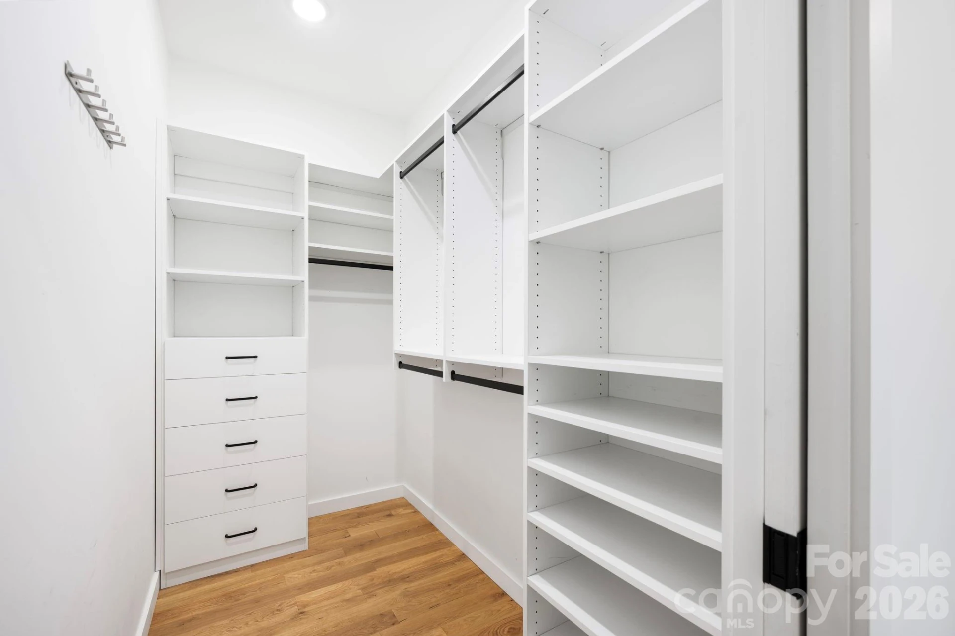 190 Rumbough Place - Photo 31