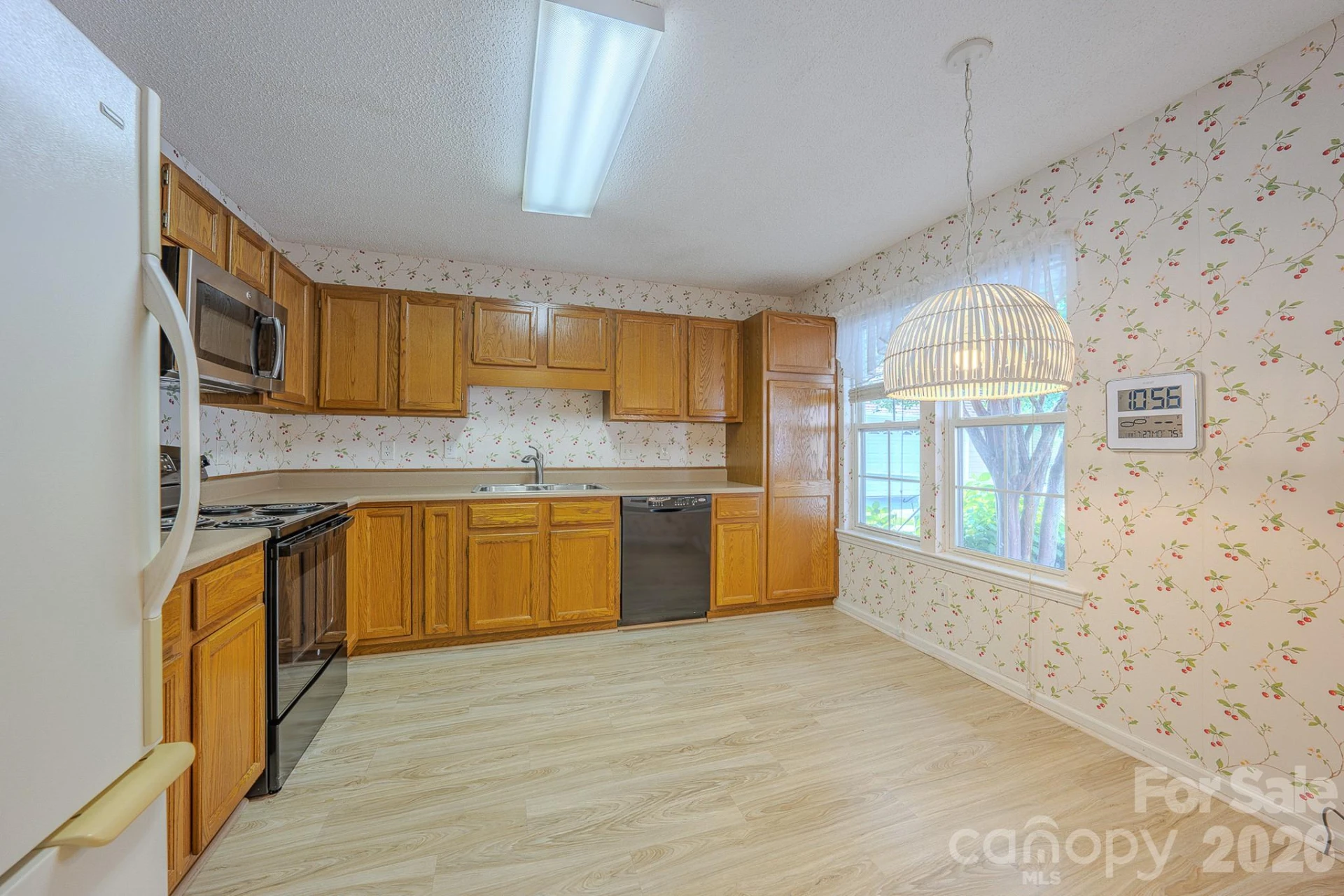 902 Woodlea Court - Photo 16