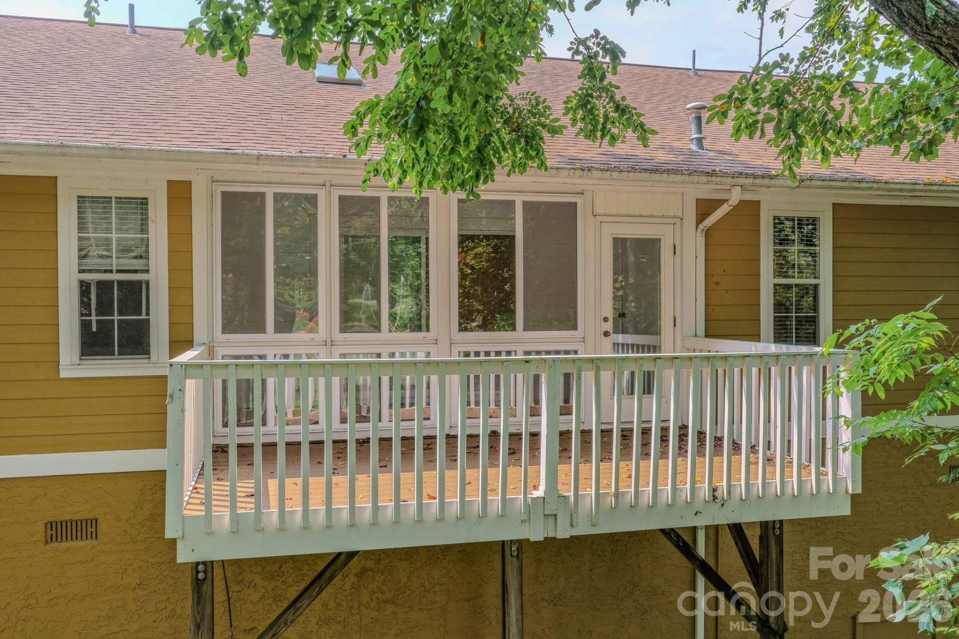 902 Woodlea Court - Photo 38
