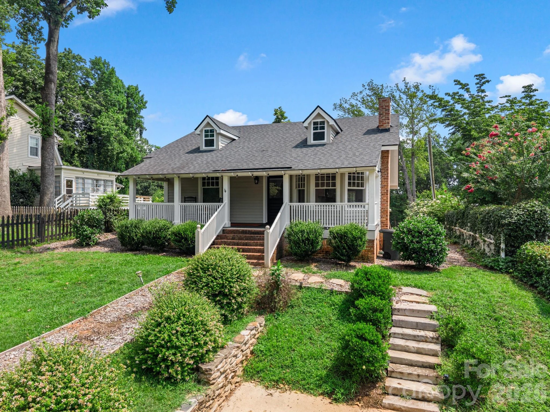 143 Broadway Avenue - Photo 4