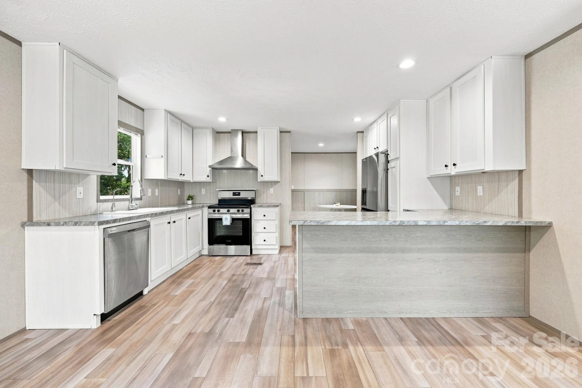 146 & 148 Bradshaw Circle - Photo 9