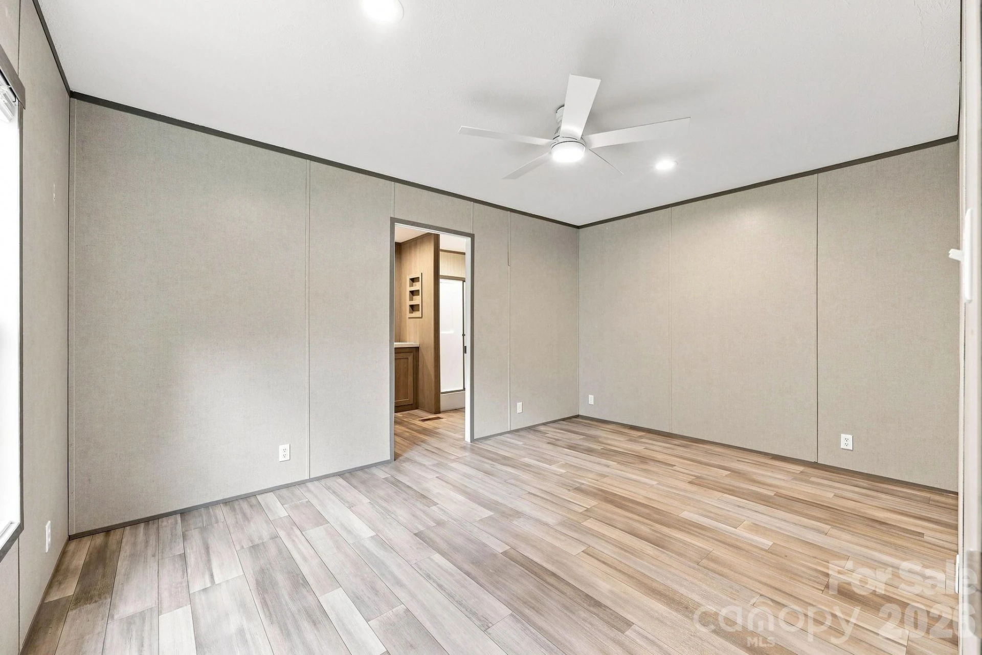 146 & 148 Bradshaw Circle - Photo 16