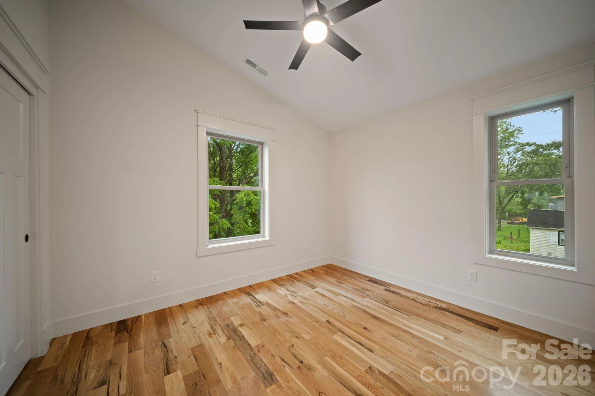93 Glendale Avenue - Photo 27