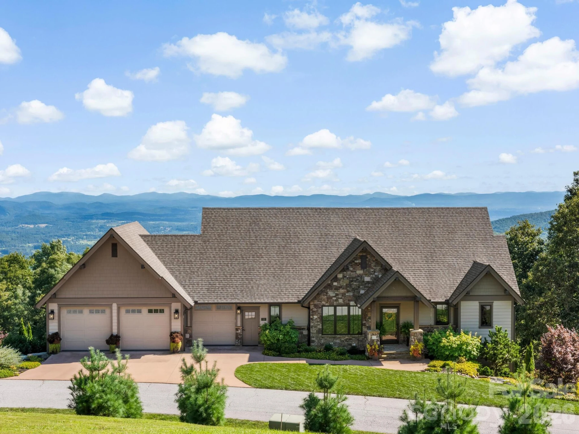 320 Summerset Drive