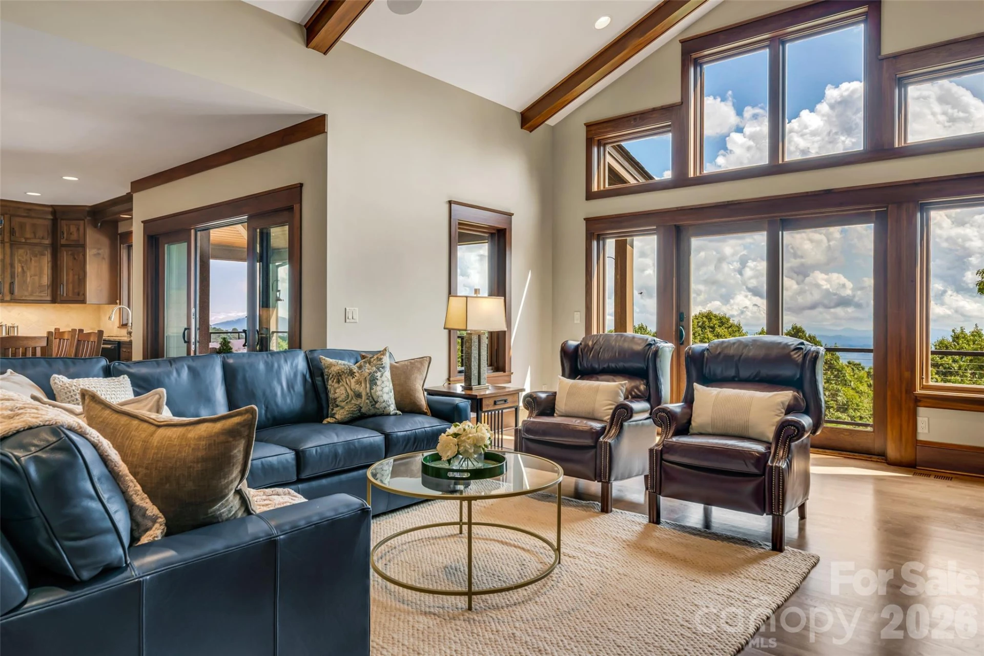 320 Summerset Drive - Photo 5