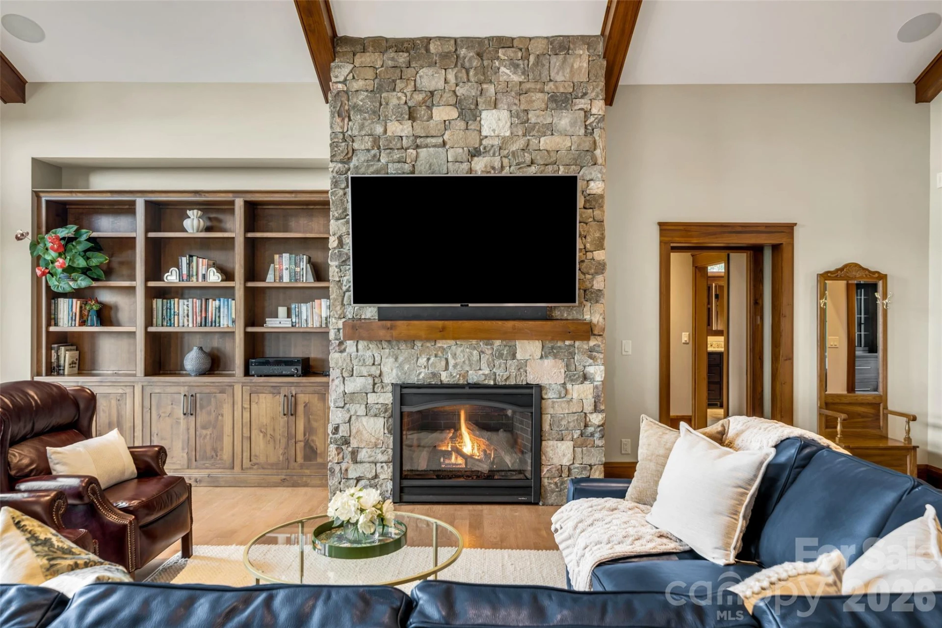 320 Summerset Drive - Photo 9