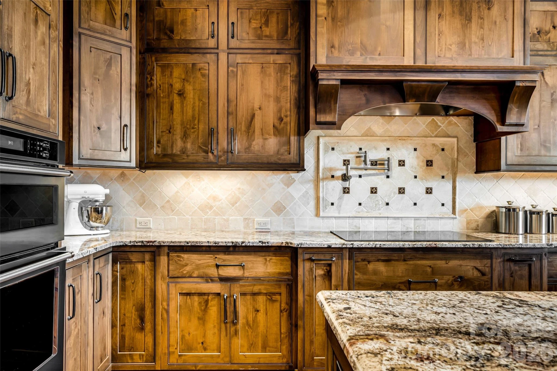 320 Summerset Drive - Photo 14