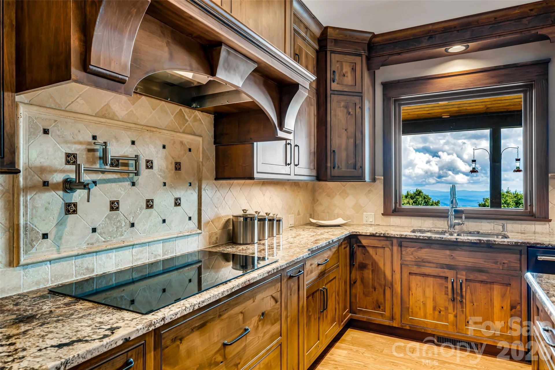 320 Summerset Drive - Photo 15