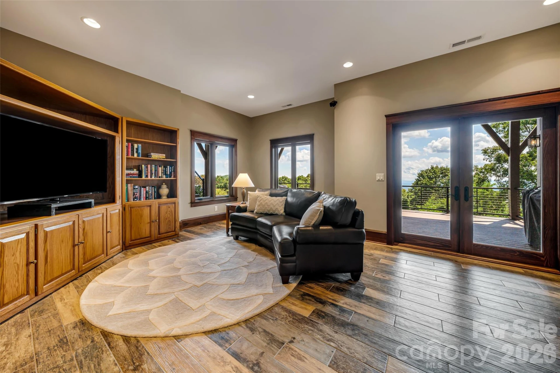 320 Summerset Drive - Photo 34