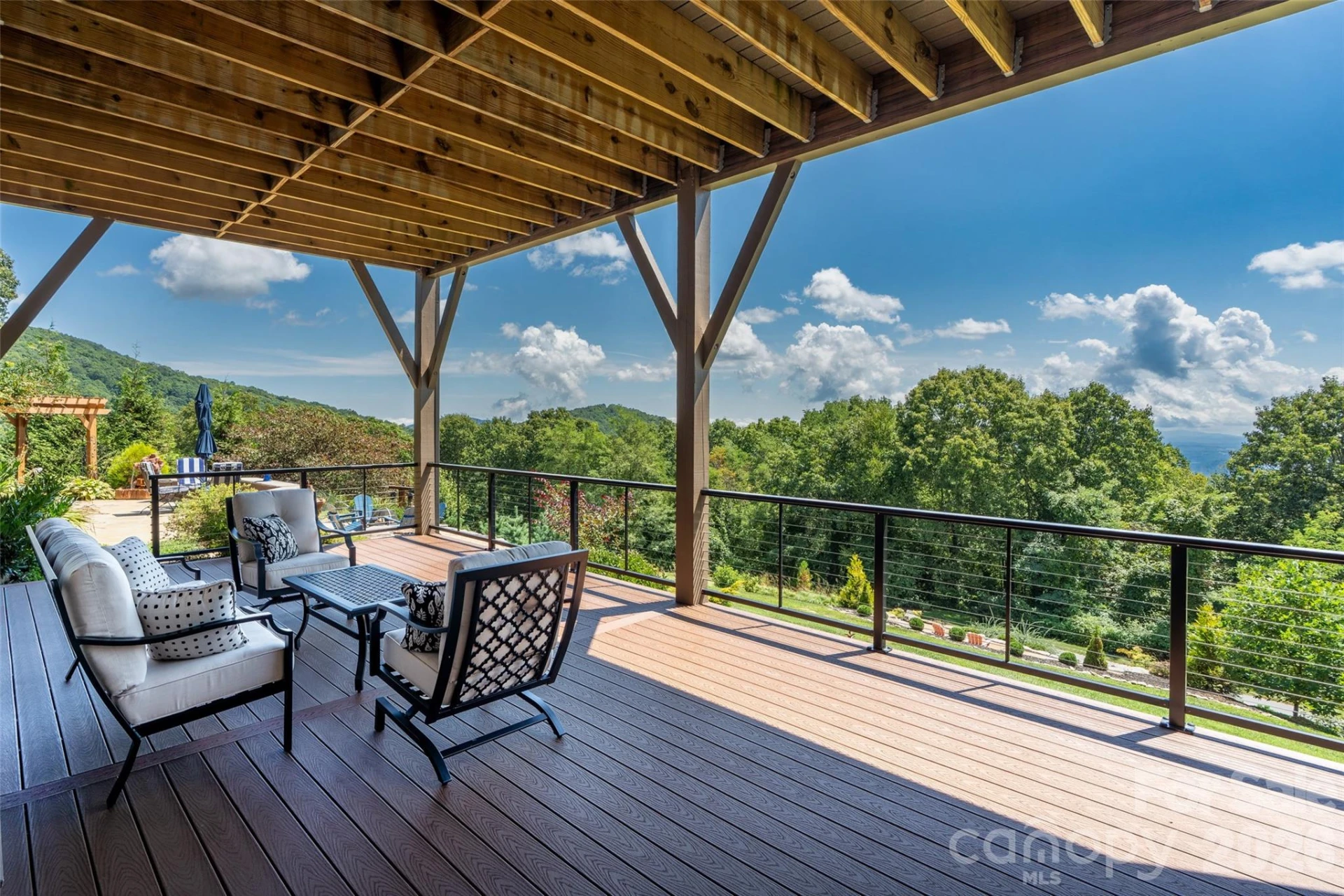 320 Summerset Drive - Photo 39