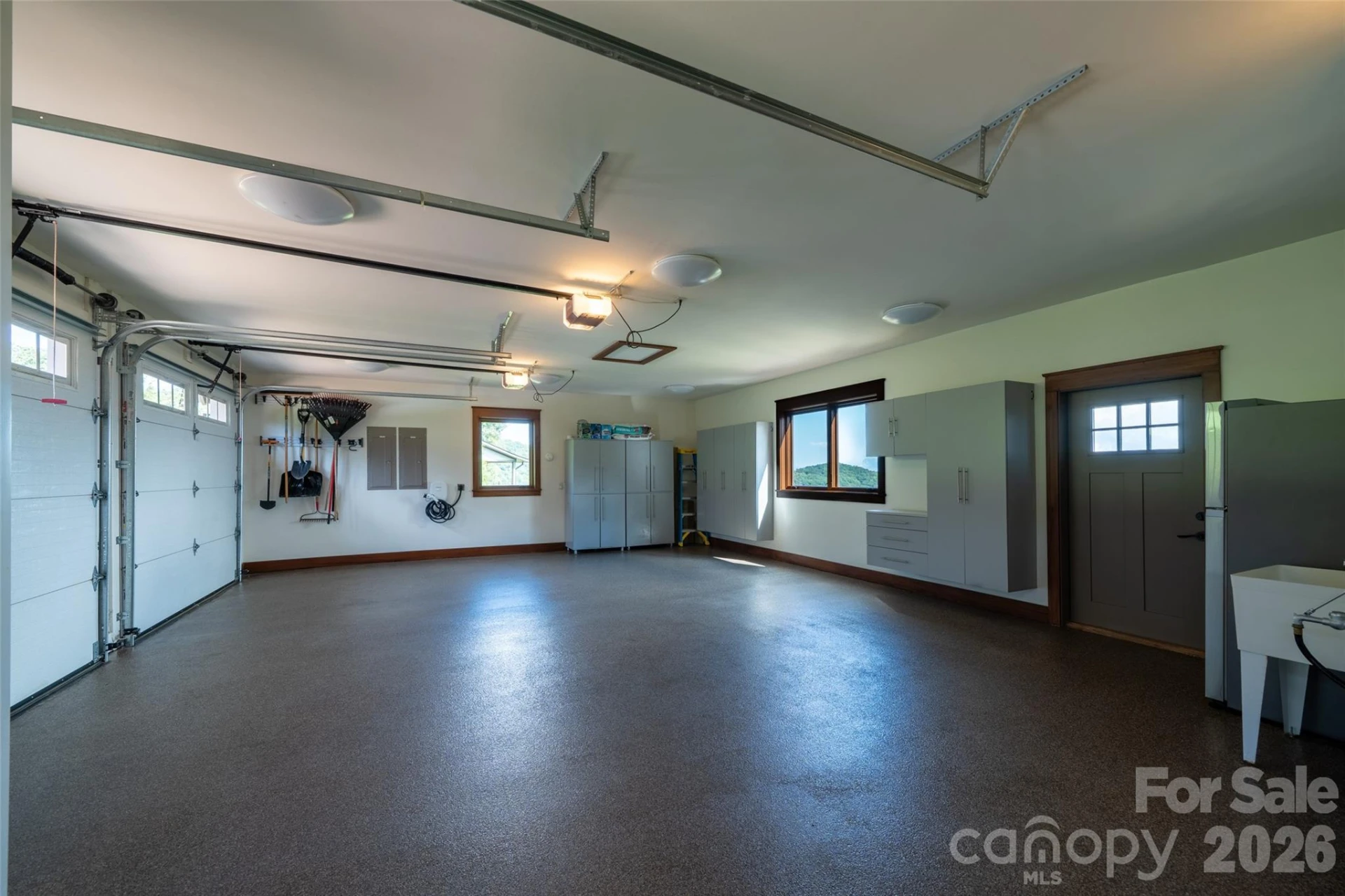 320 Summerset Drive - Photo 40