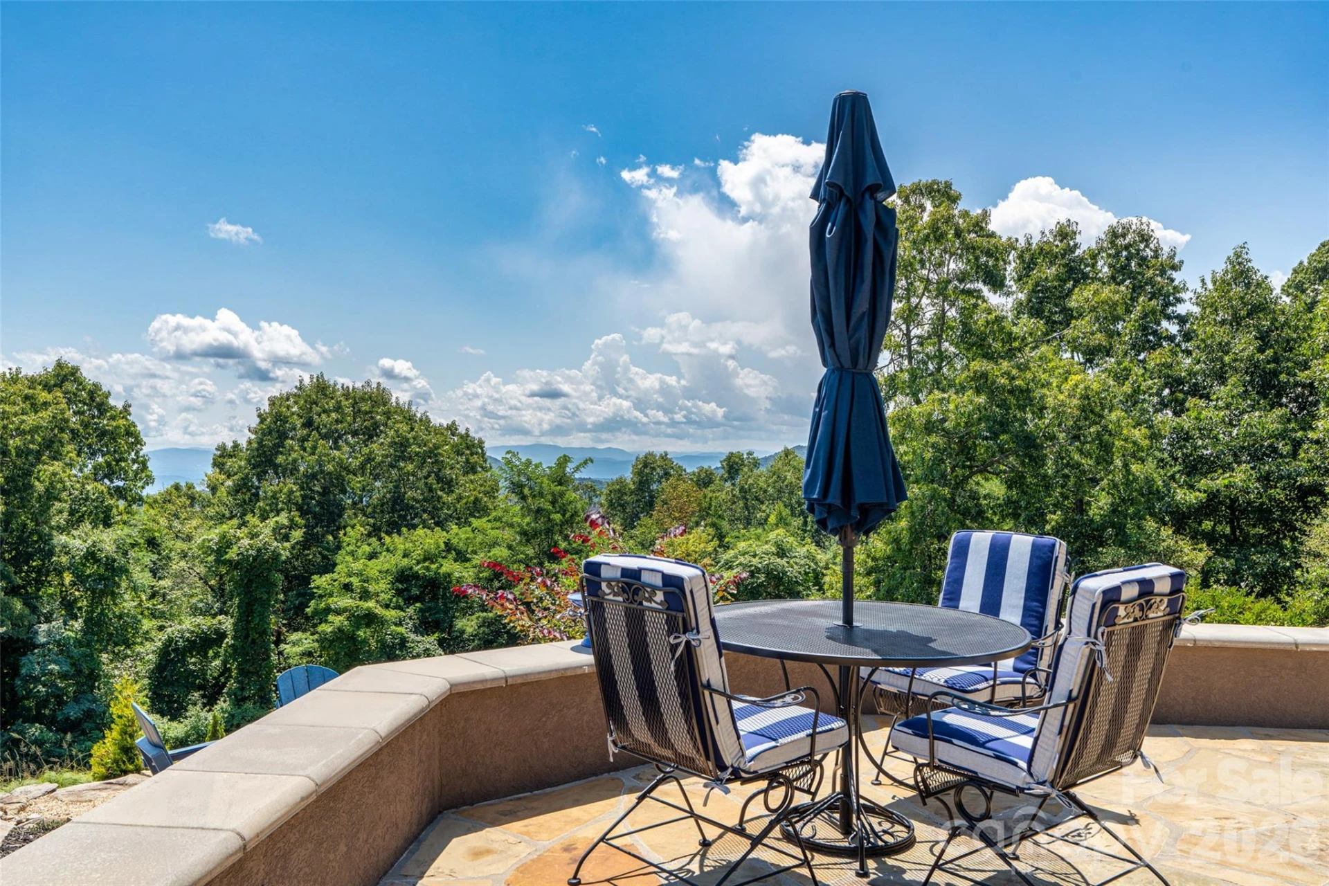 320 Summerset Drive - Photo 43