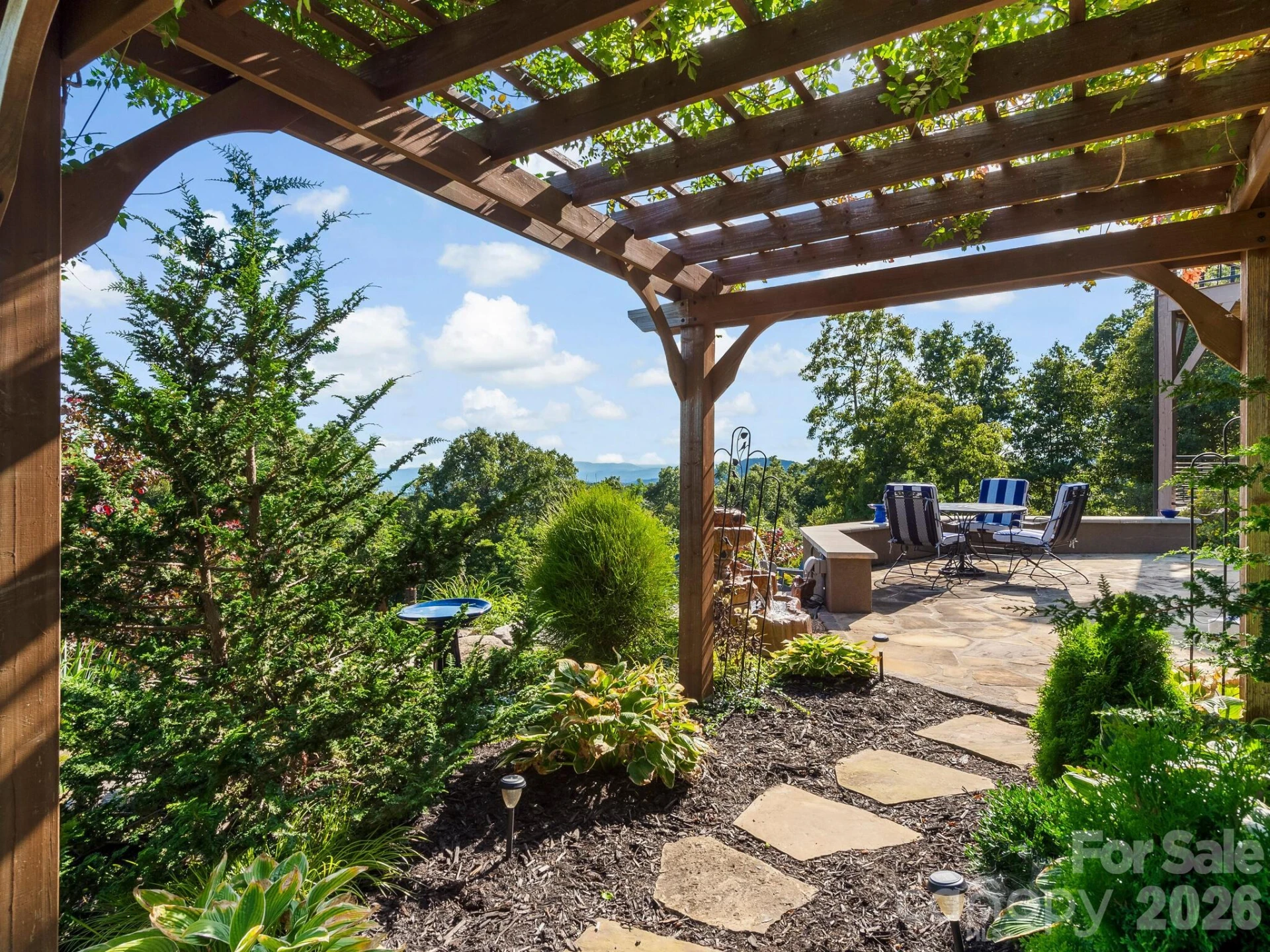 320 Summerset Drive - Photo 44