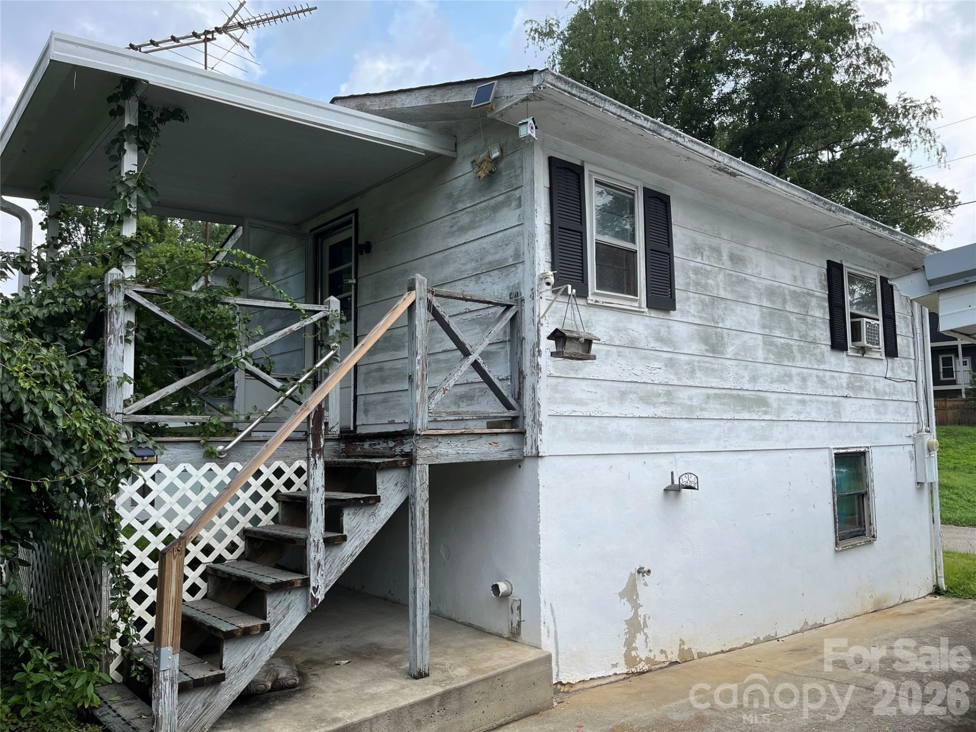 1721 Old Haywood Road - Photo 16