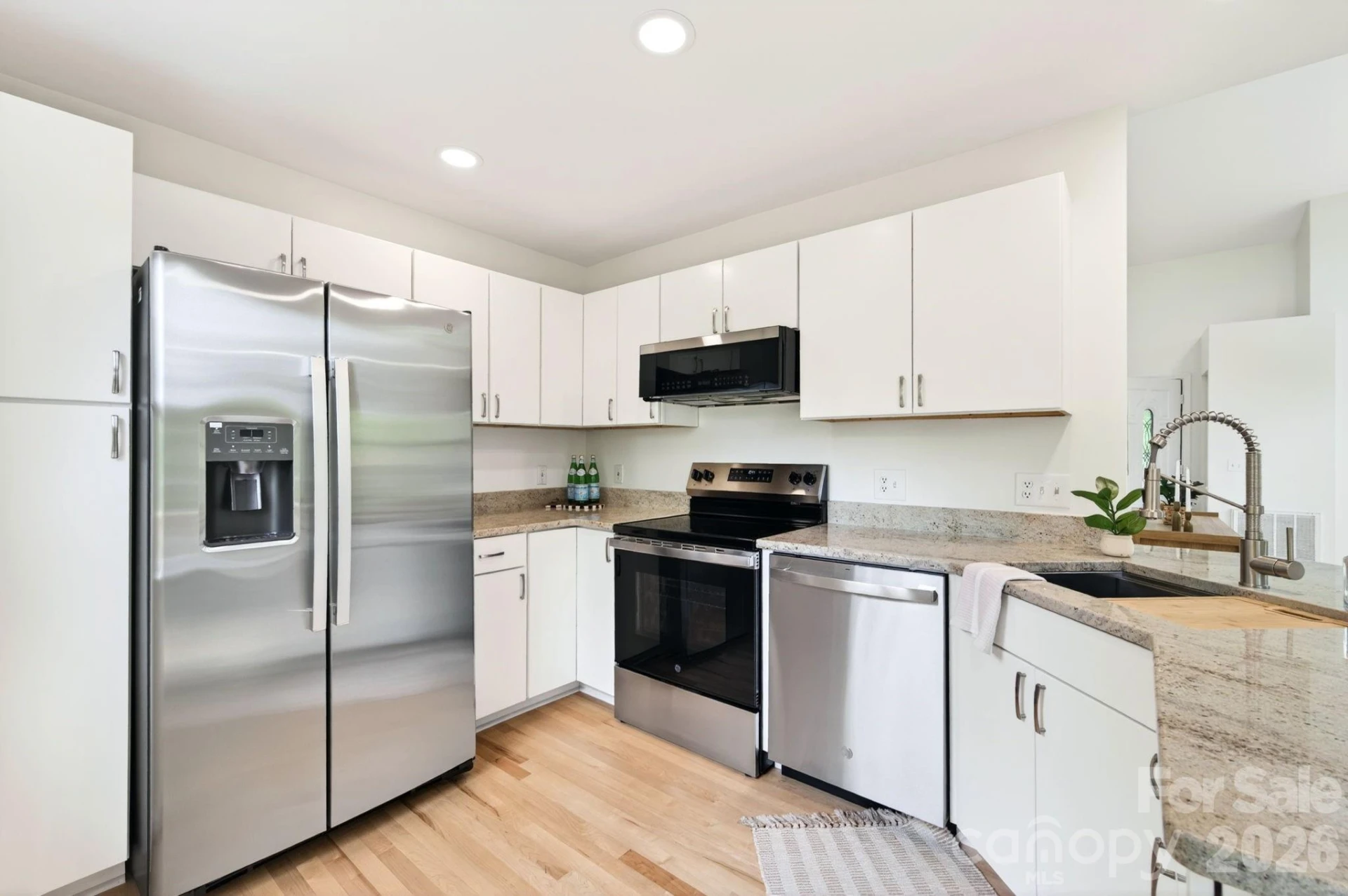 9 Nantahala Street - Photo 13