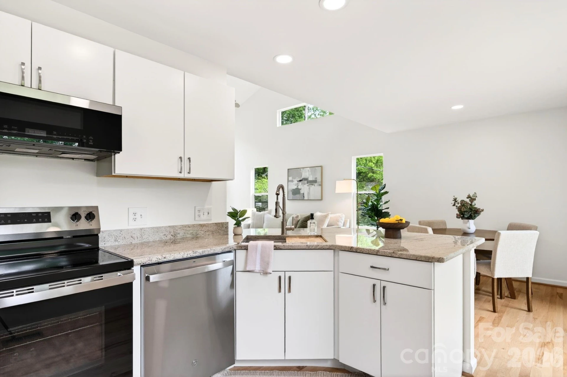 9 Nantahala Street - Photo 14