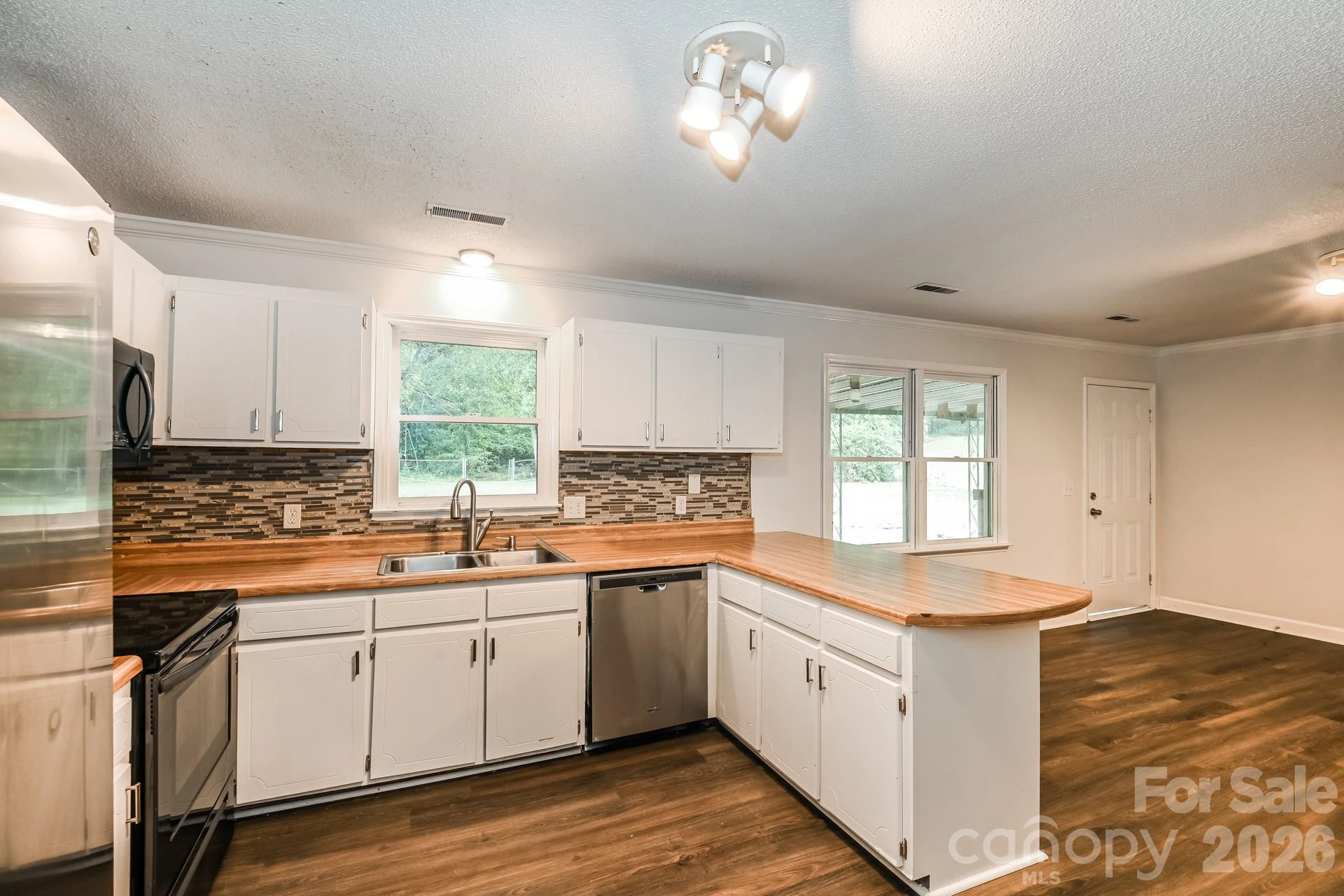320 Aqua Drive - Photo 6