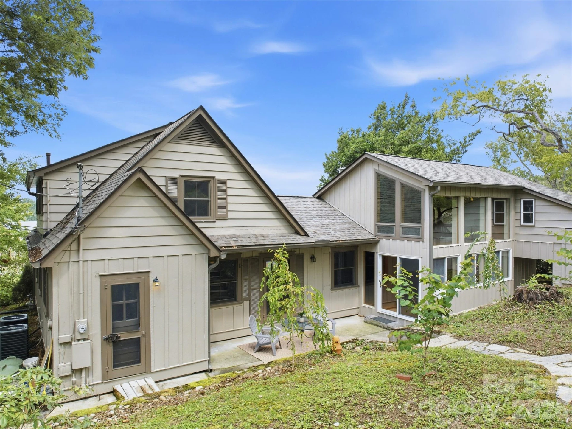 279 Longview Drive - Photo 4