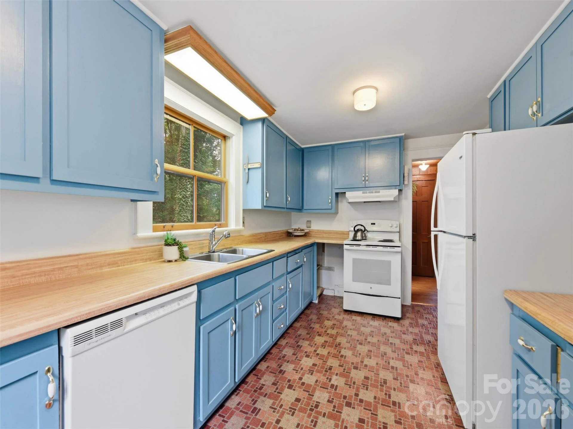 279 Longview Drive - Photo 17
