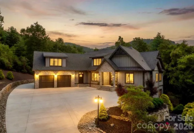 8 Lakeview Drive