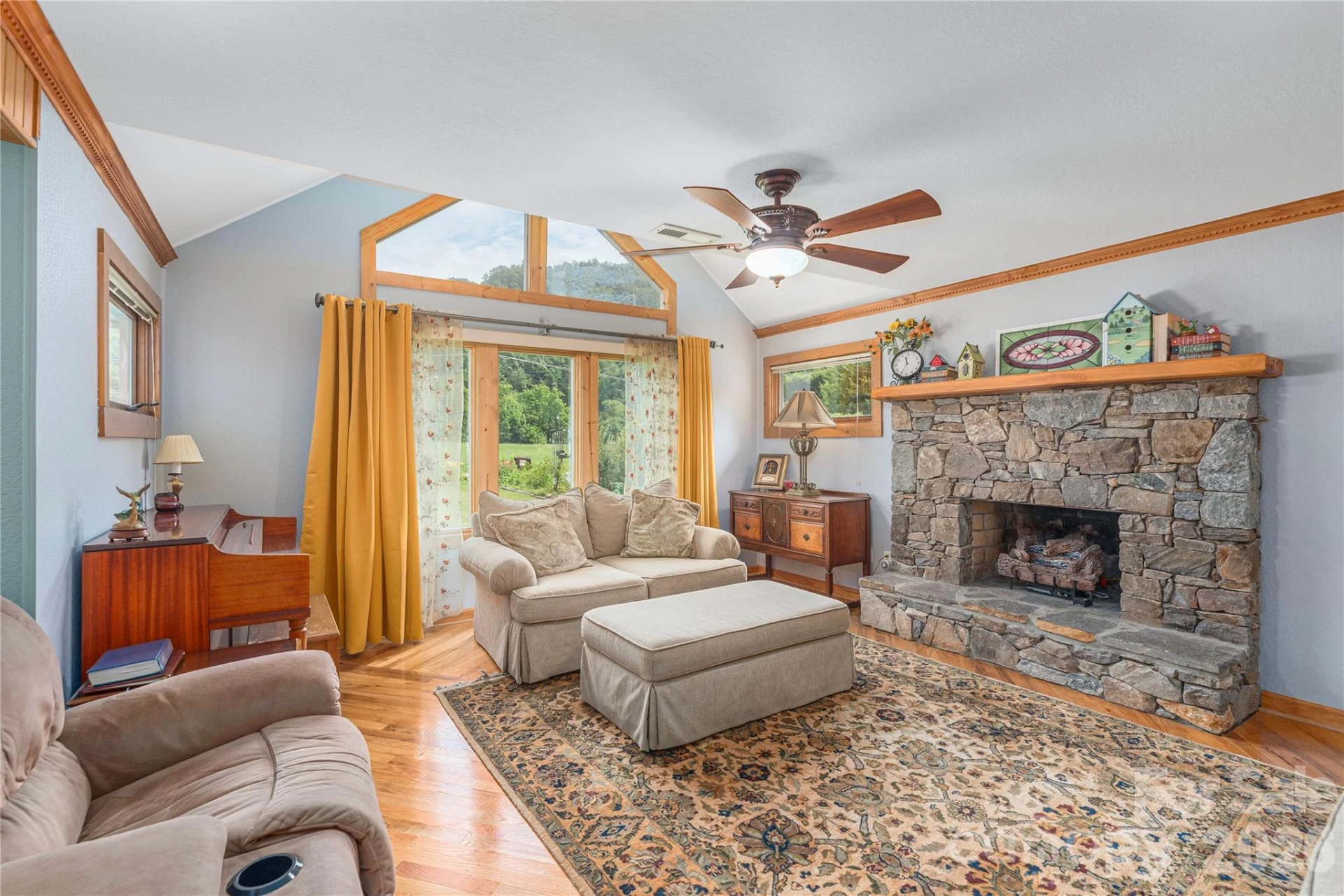 1075 Moody Farm Road - Photo 6