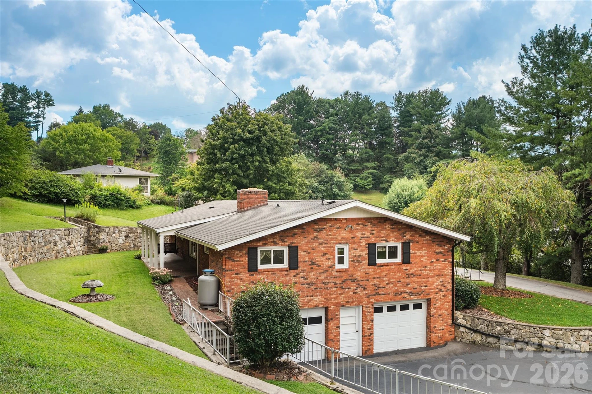 62 W Haywood Drive - Photo 4