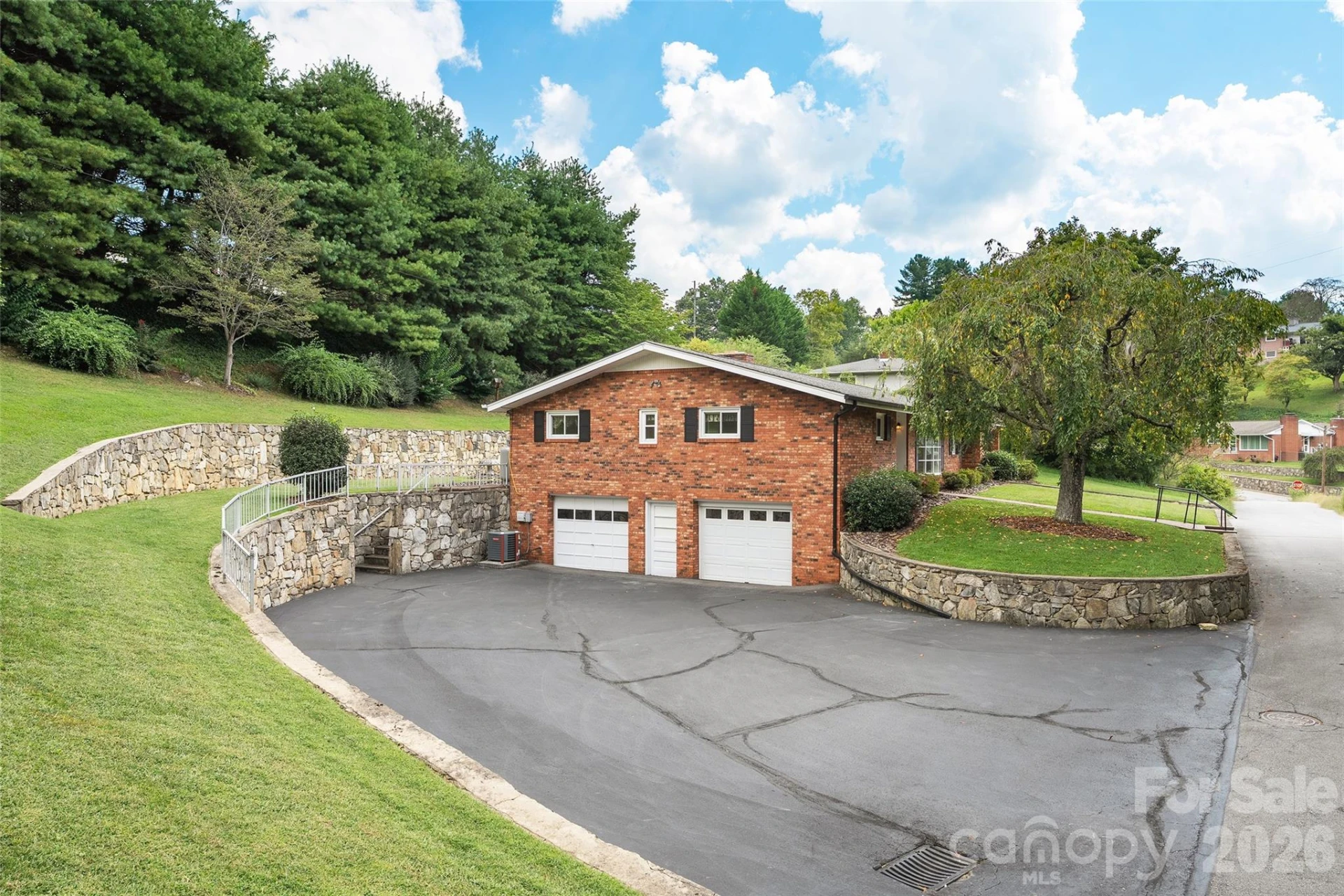62 W Haywood Drive - Photo 8