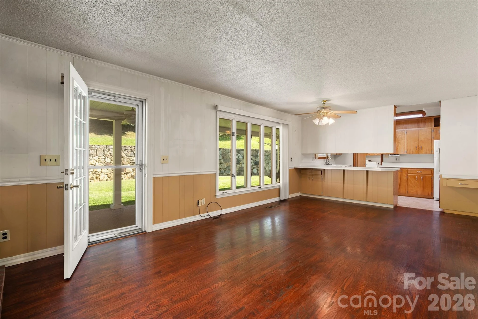 62 W Haywood Drive - Photo 16