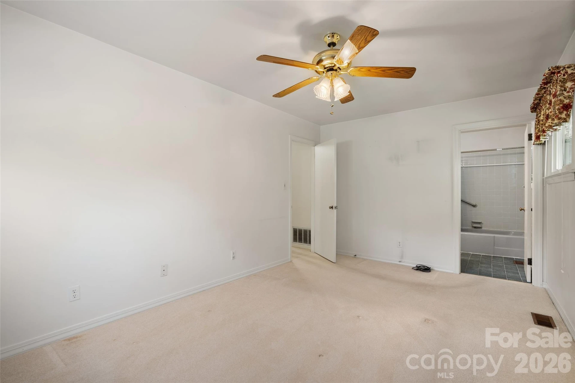 62 W Haywood Drive - Photo 20