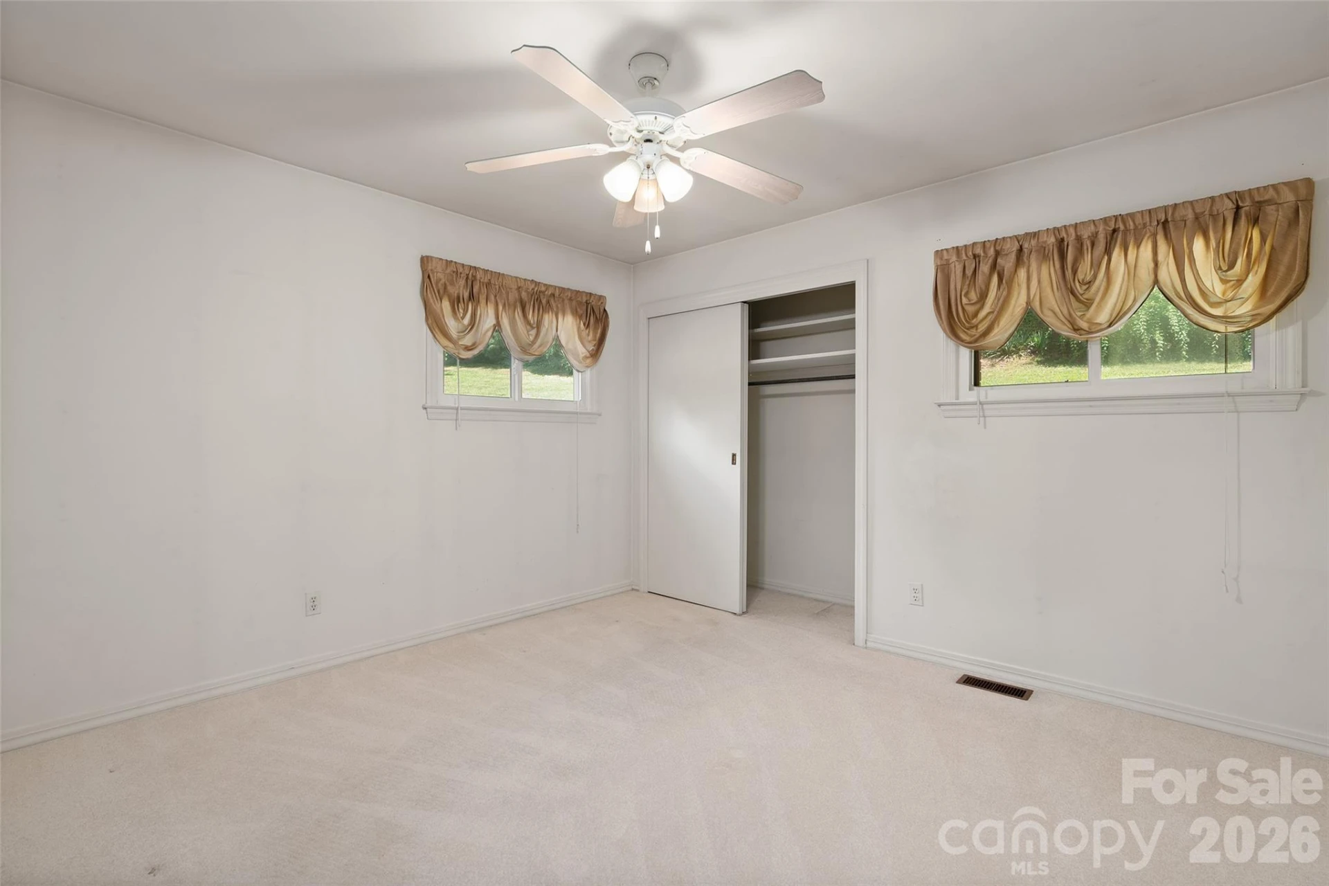 62 W Haywood Drive - Photo 22