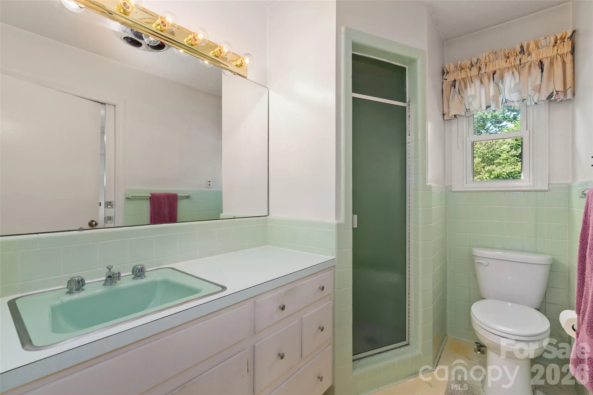 62 W Haywood Drive - Photo 25