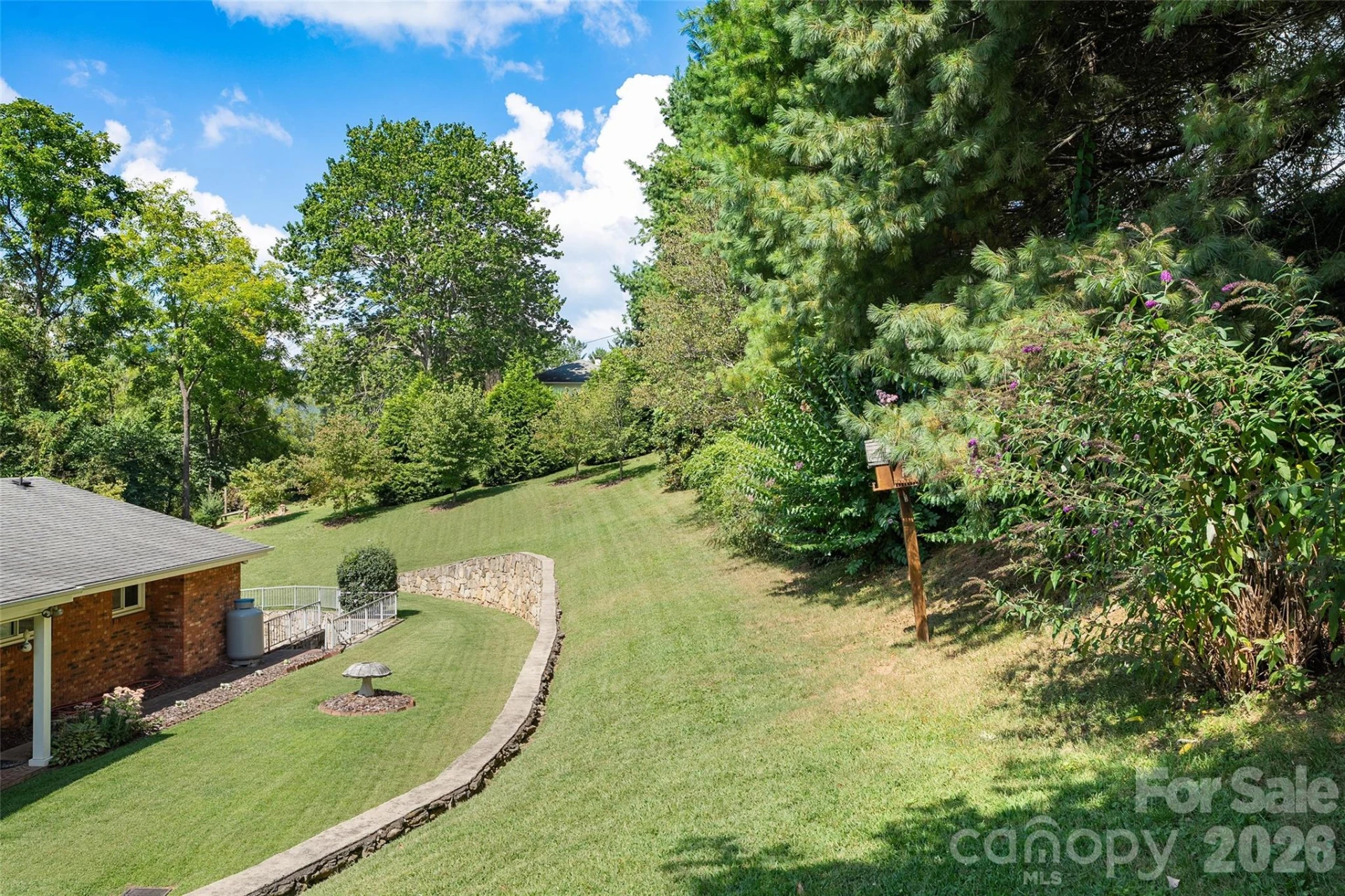 62 W Haywood Drive - Photo 33