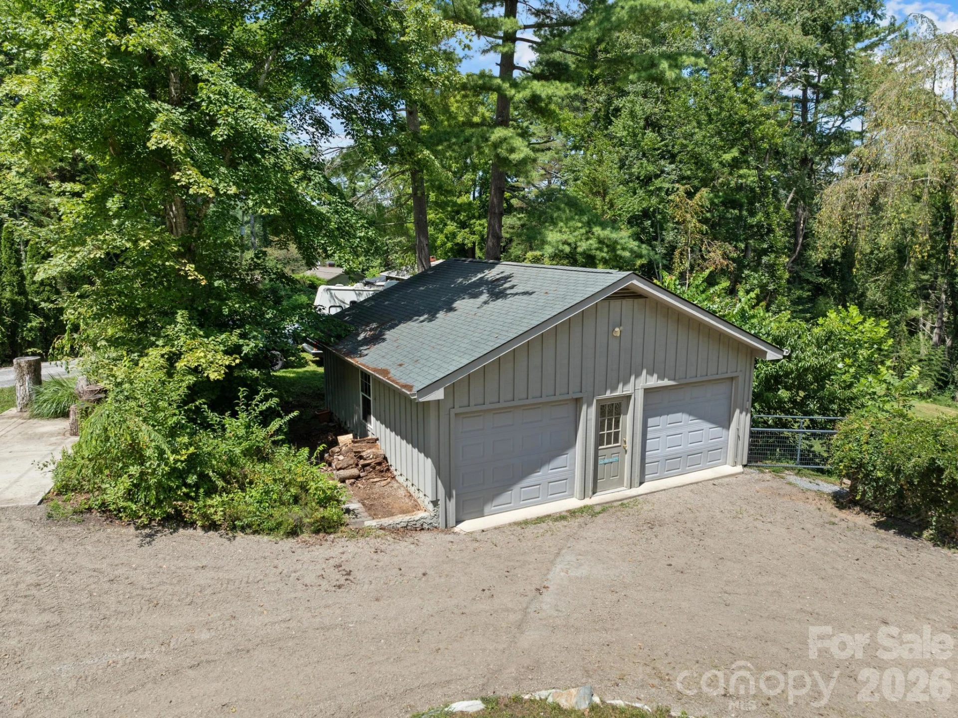 242 N Hills Drive - Photo 8