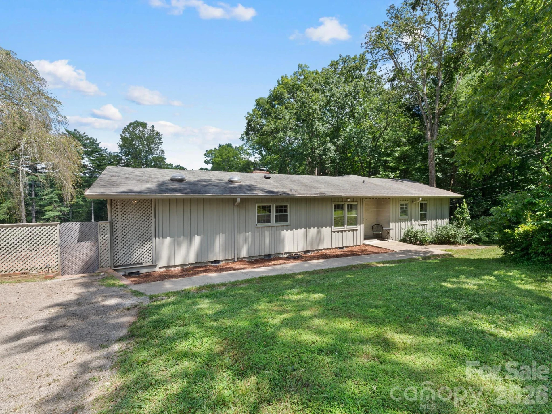 242 N Hills Drive - Photo 11