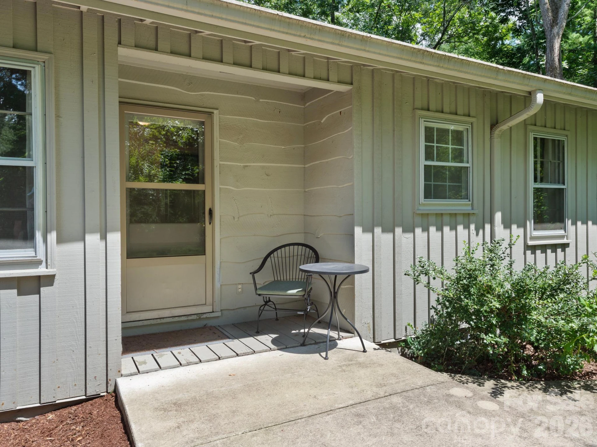242 N Hills Drive - Photo 12