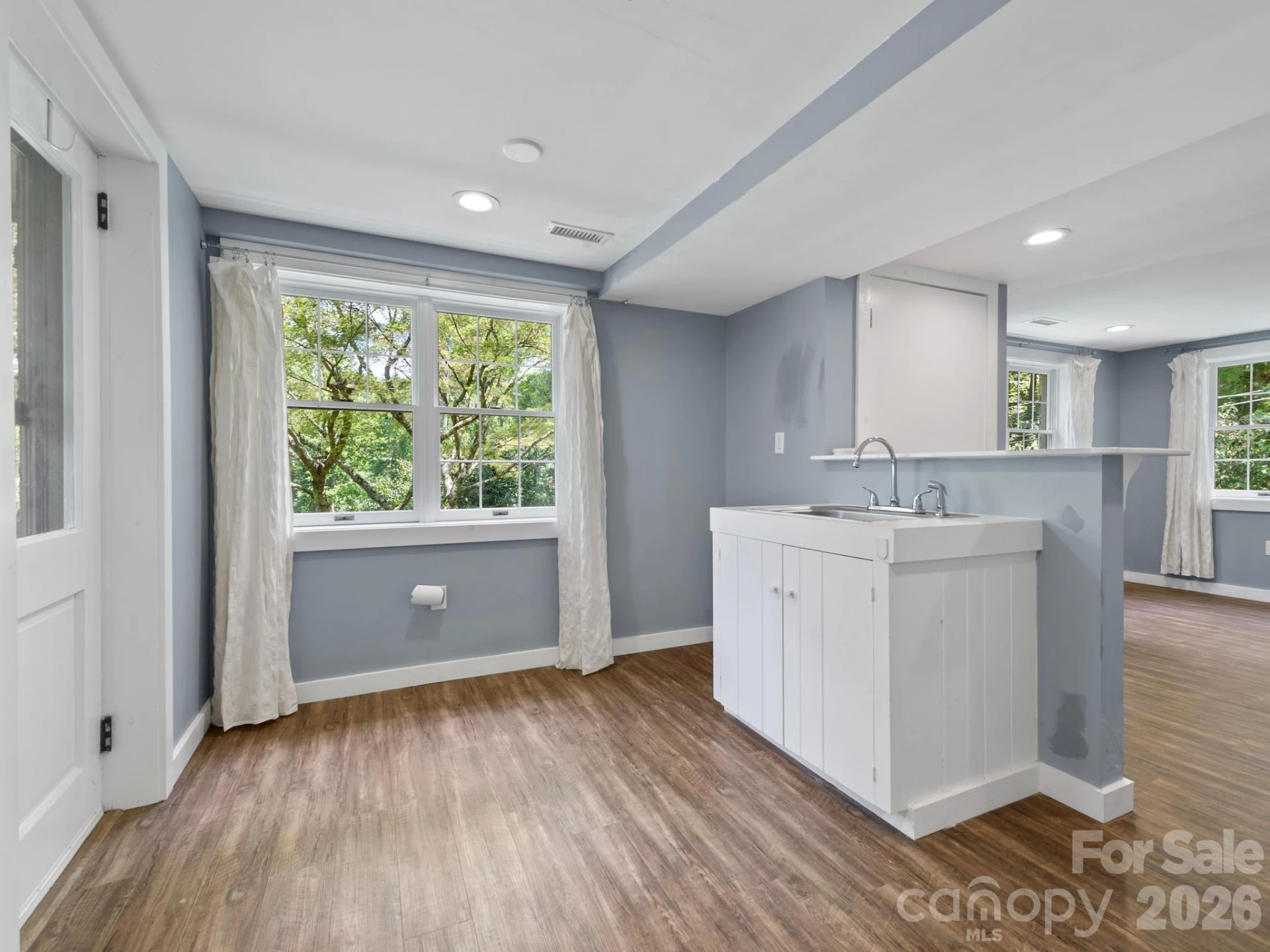 242 N Hills Drive - Photo 33