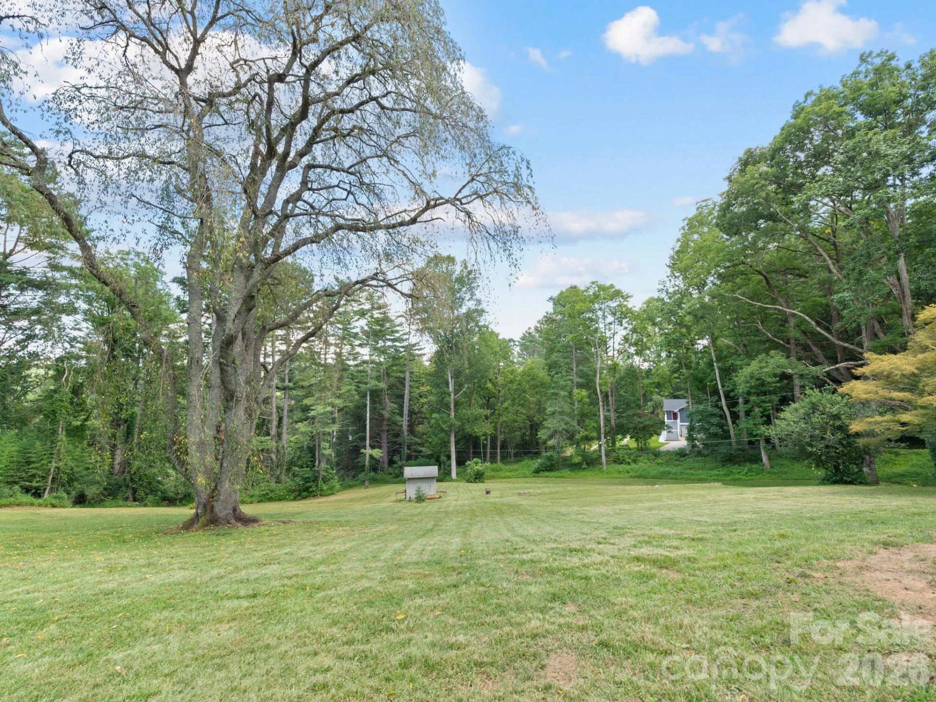 242 N Hills Drive - Photo 36