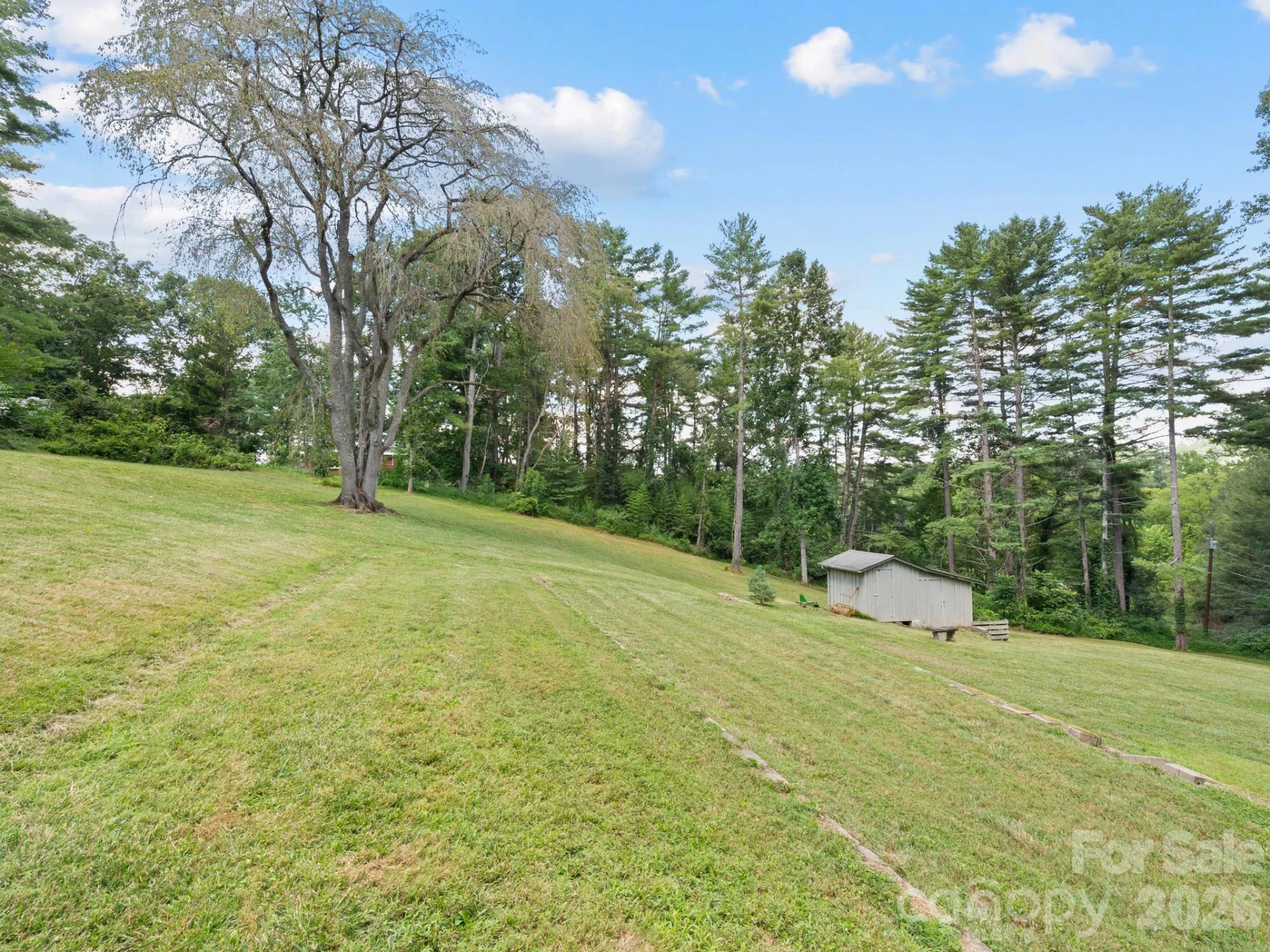 242 N Hills Drive - Photo 37
