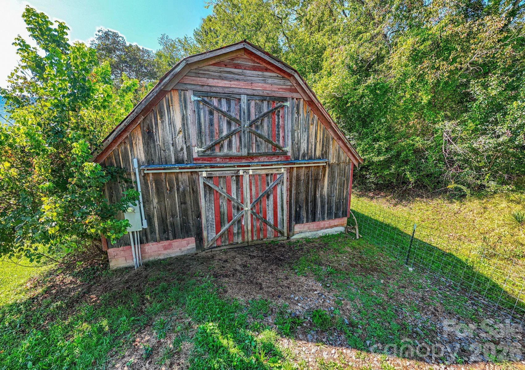 1891 Silvers Welch Road - Photo 22