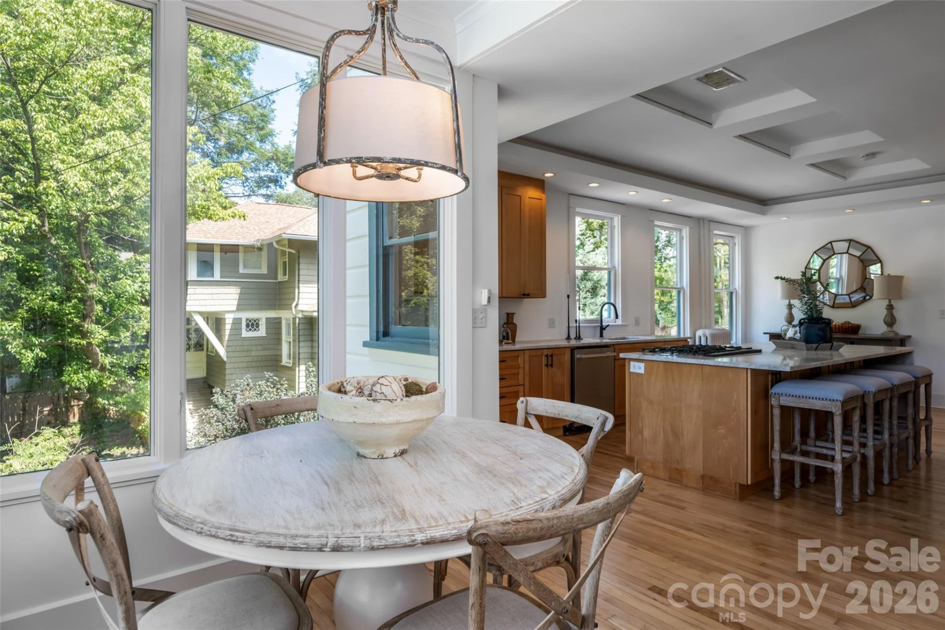 142 Edwin Place - Photo 11