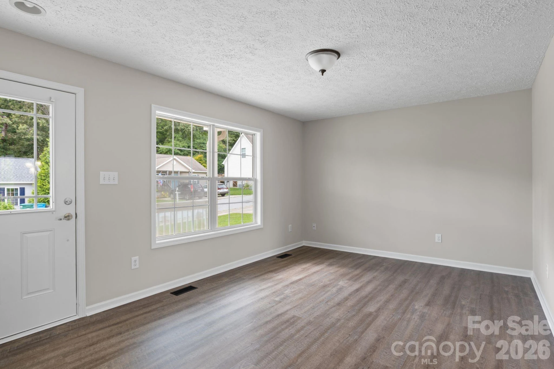 78 W Newberry Drive - Photo 5